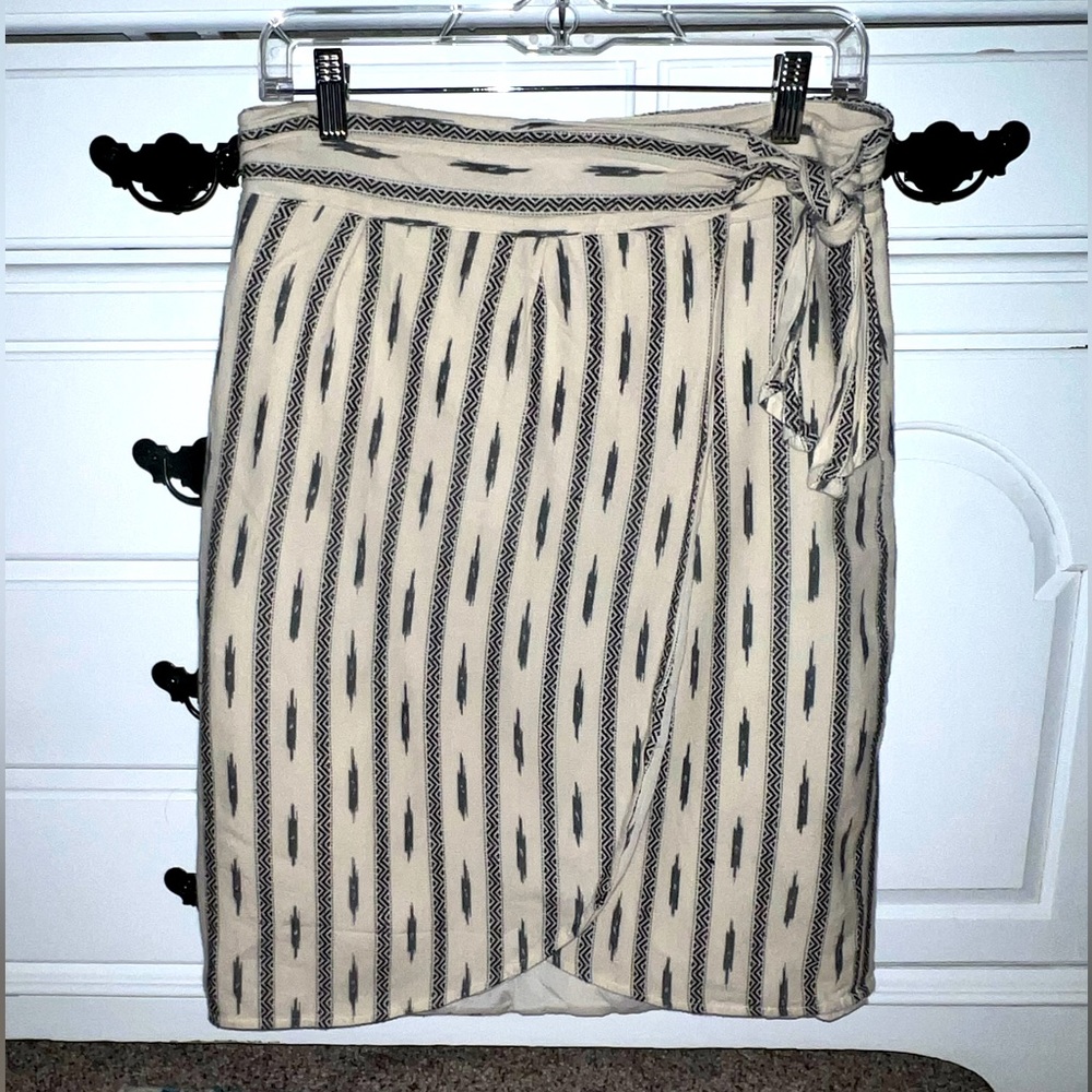 J. Crew Women’s wrap skirt, Size 6